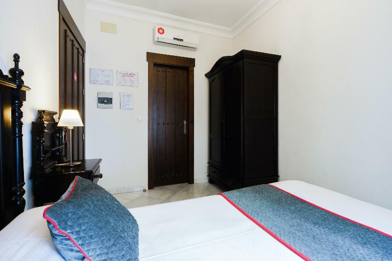 Hostal Ciudad Trigueros Exterior photo
